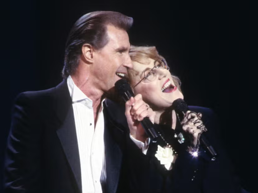 Bill Medley and Jennifer Warnes